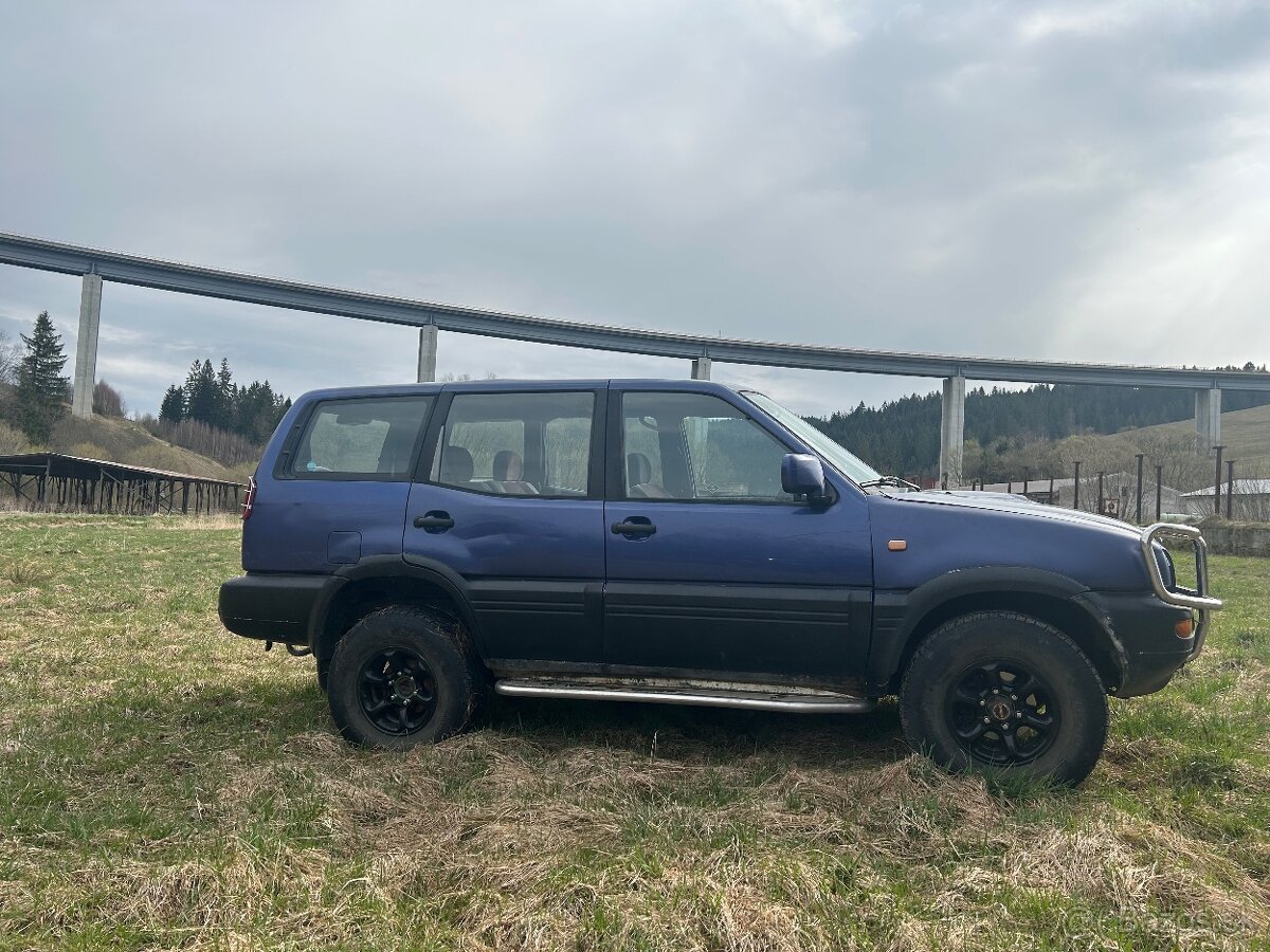 Nissan terrano 2 - 4