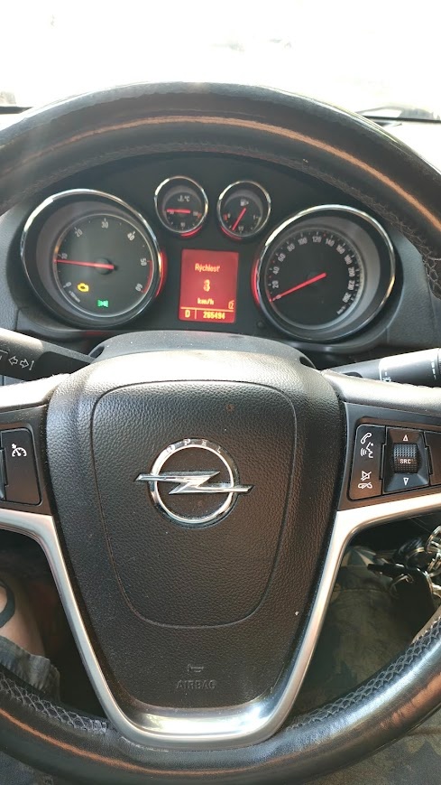 Opel Insignia rv2010 2.0. CDTI 160k AT - pokazená prevodovka - 4