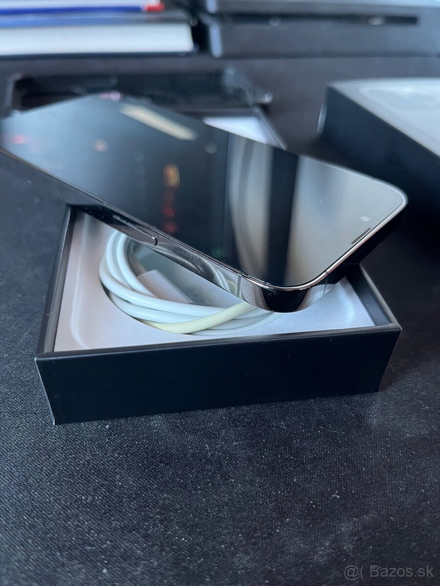 Iphone 13 pro AKO NOVÝ - 4