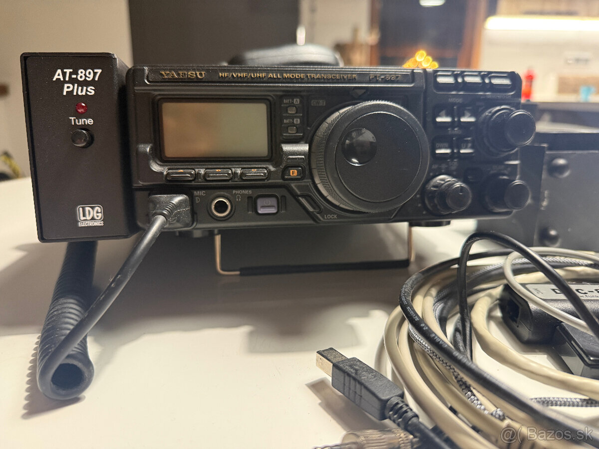 Predam novy all-mode all-band Transceiver YAESU FT-897D - 4