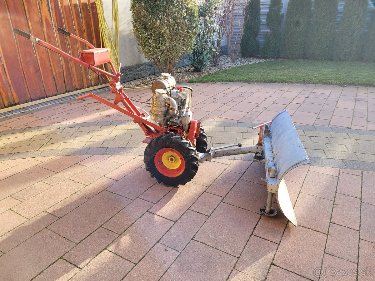 Odhrňač motorový - 4