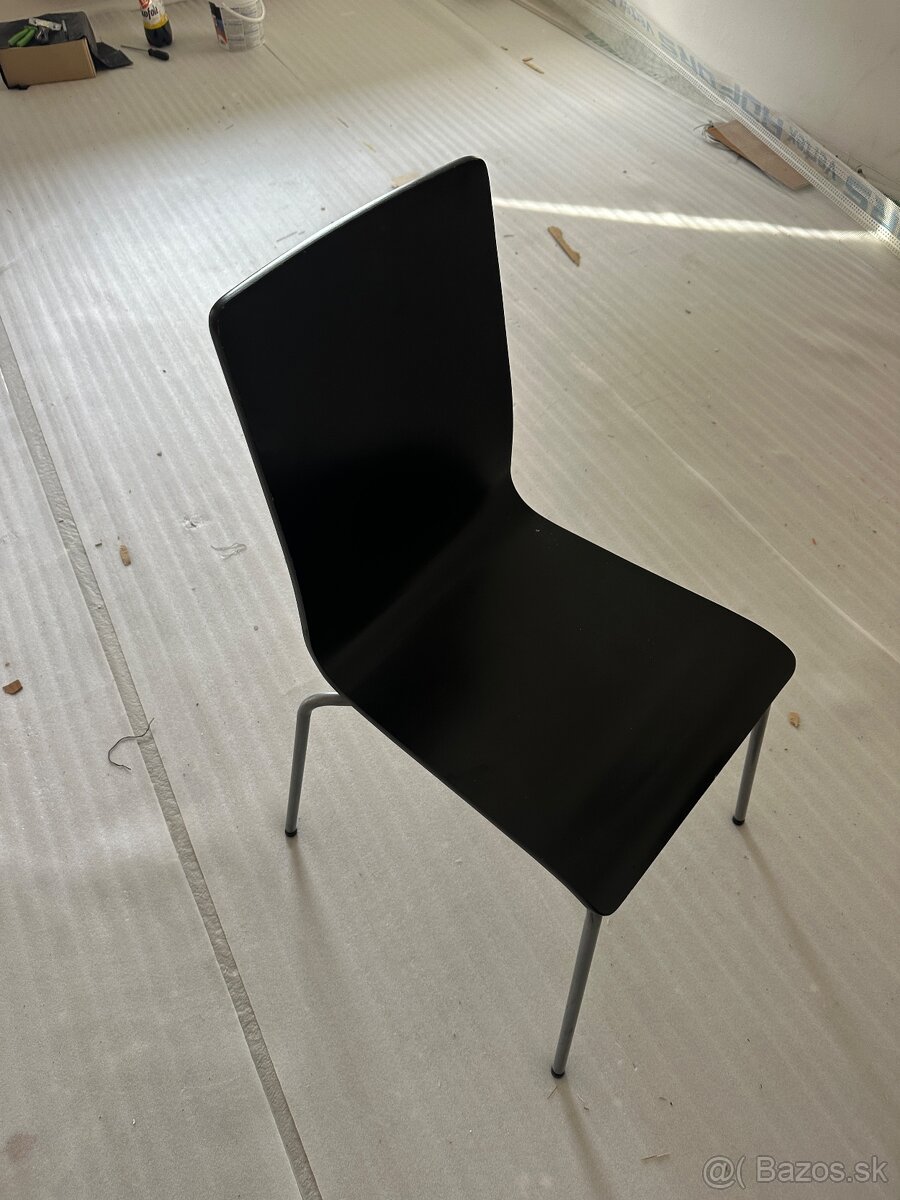 Predám stoličky 4 kus - - 4