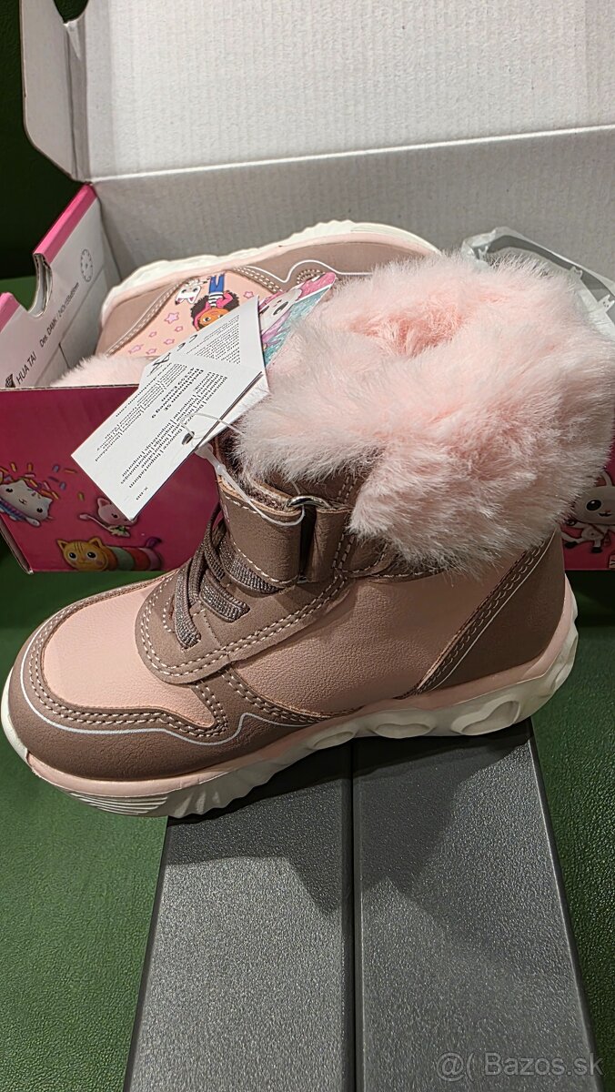 Nenosene nove topanočky pre dievcatko - 4