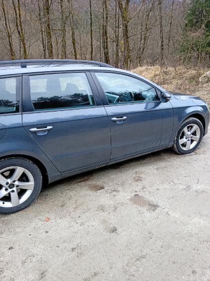 Rozpredám VW Passat b7, 1.6tdi, CAYC - 4