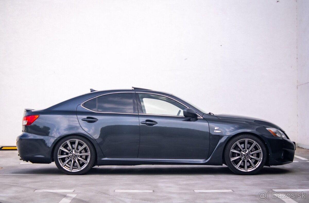 Lexus IS-F 5.0 V8 RWD AT8 - 4