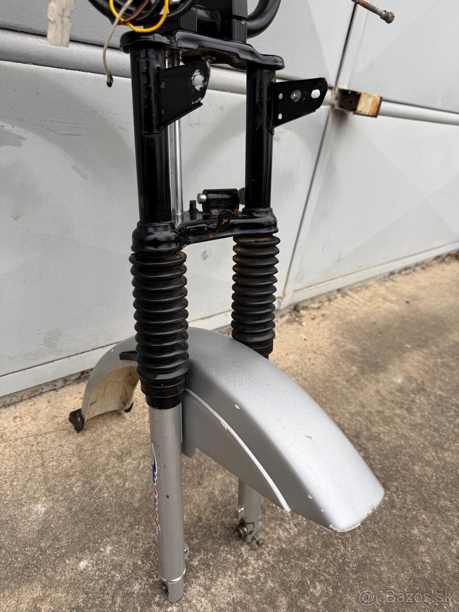 Manet korado predná vidlica - 4