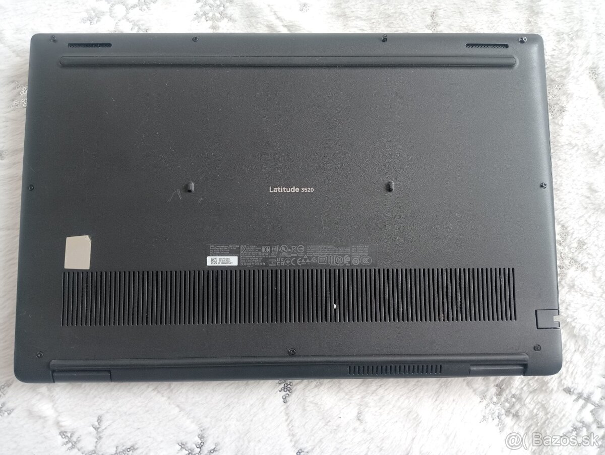 rozpredám na diely notebook Dell Latitude 3520 - 4