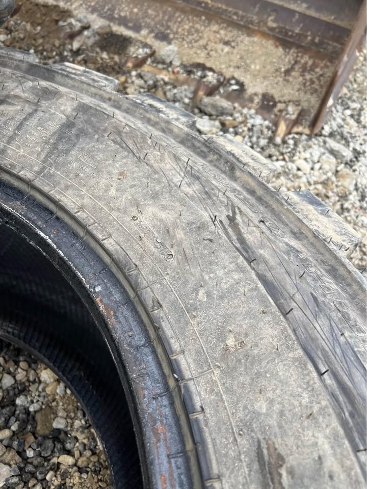 Pneu 16,9x28 - 4
