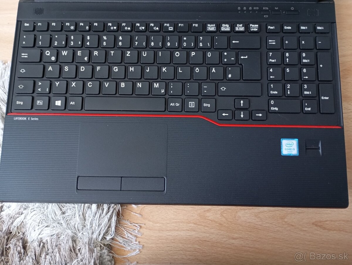 Fujitsu Lifebook e556 / Intel core i5 / 256gb ssd / 16gb ram - 4