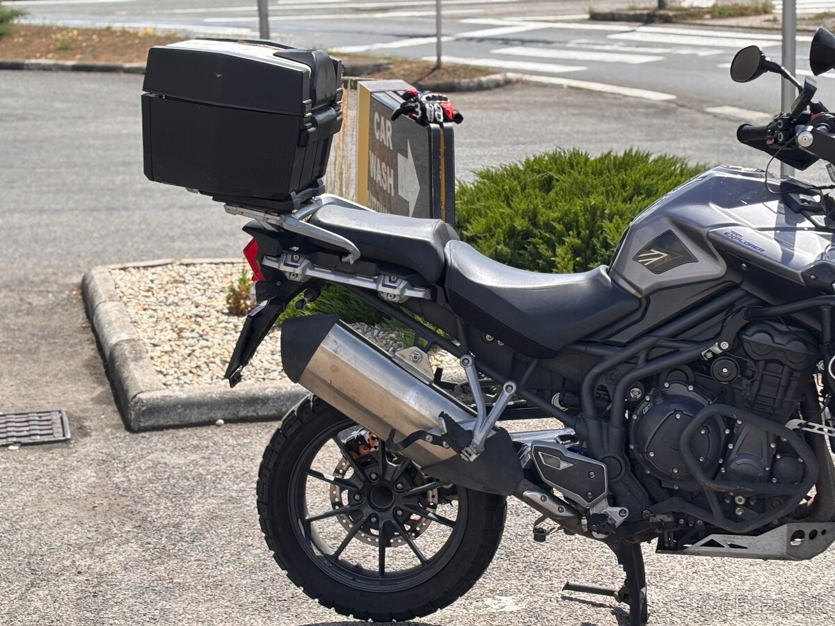 TRIUMPH TIGER EXPLORER 1200 - 4