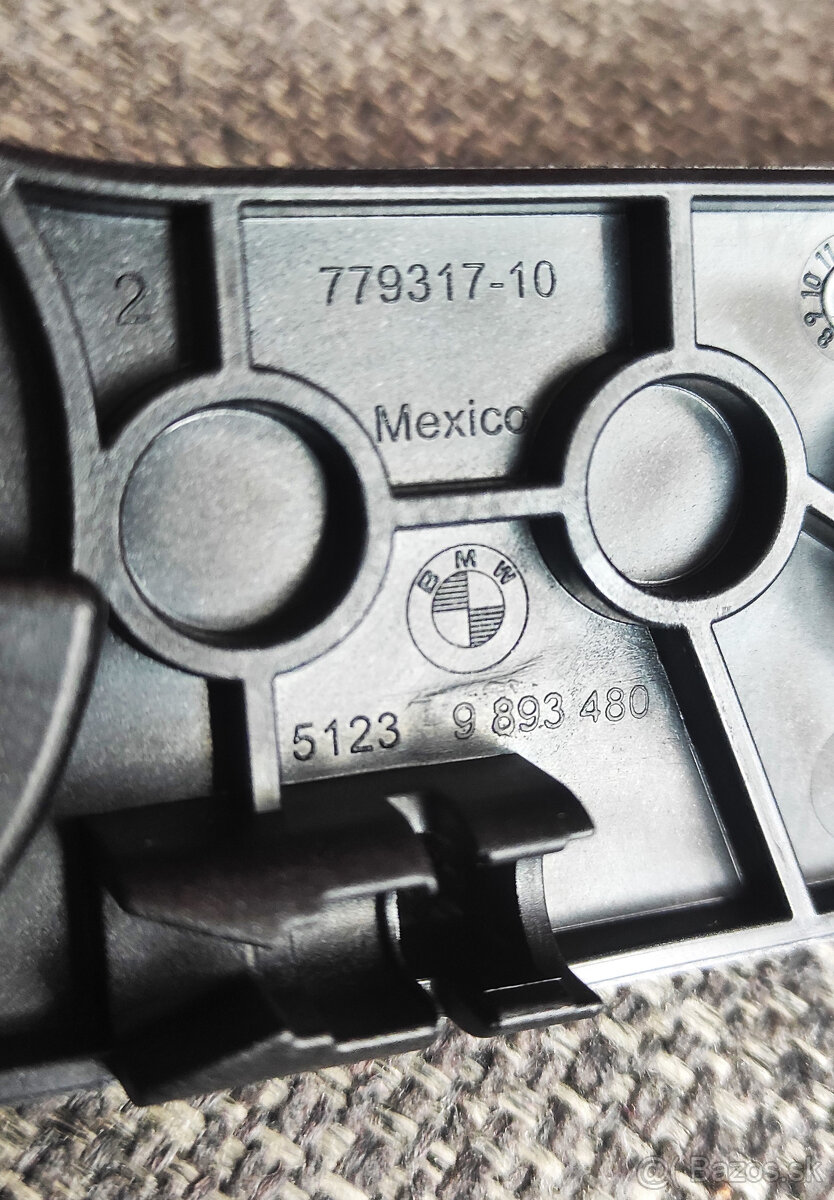 držiak páčky otvárania prednej kapoty na BMW - 4