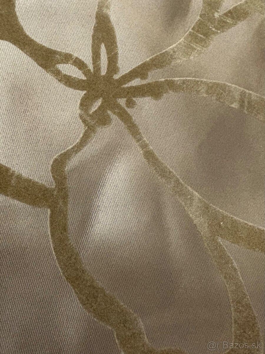 KVALITNÉ ZÁVESY 2ks - 4