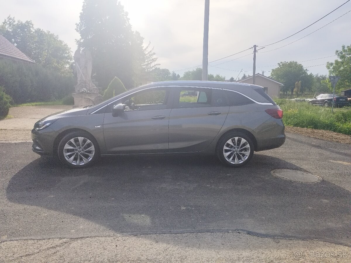 Opel Astra ST 1,4Turbo 92kW - 4