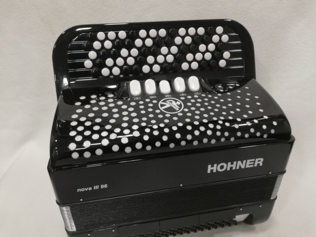 chromaticky akordeon Hohner Nova 96 basovy - 4