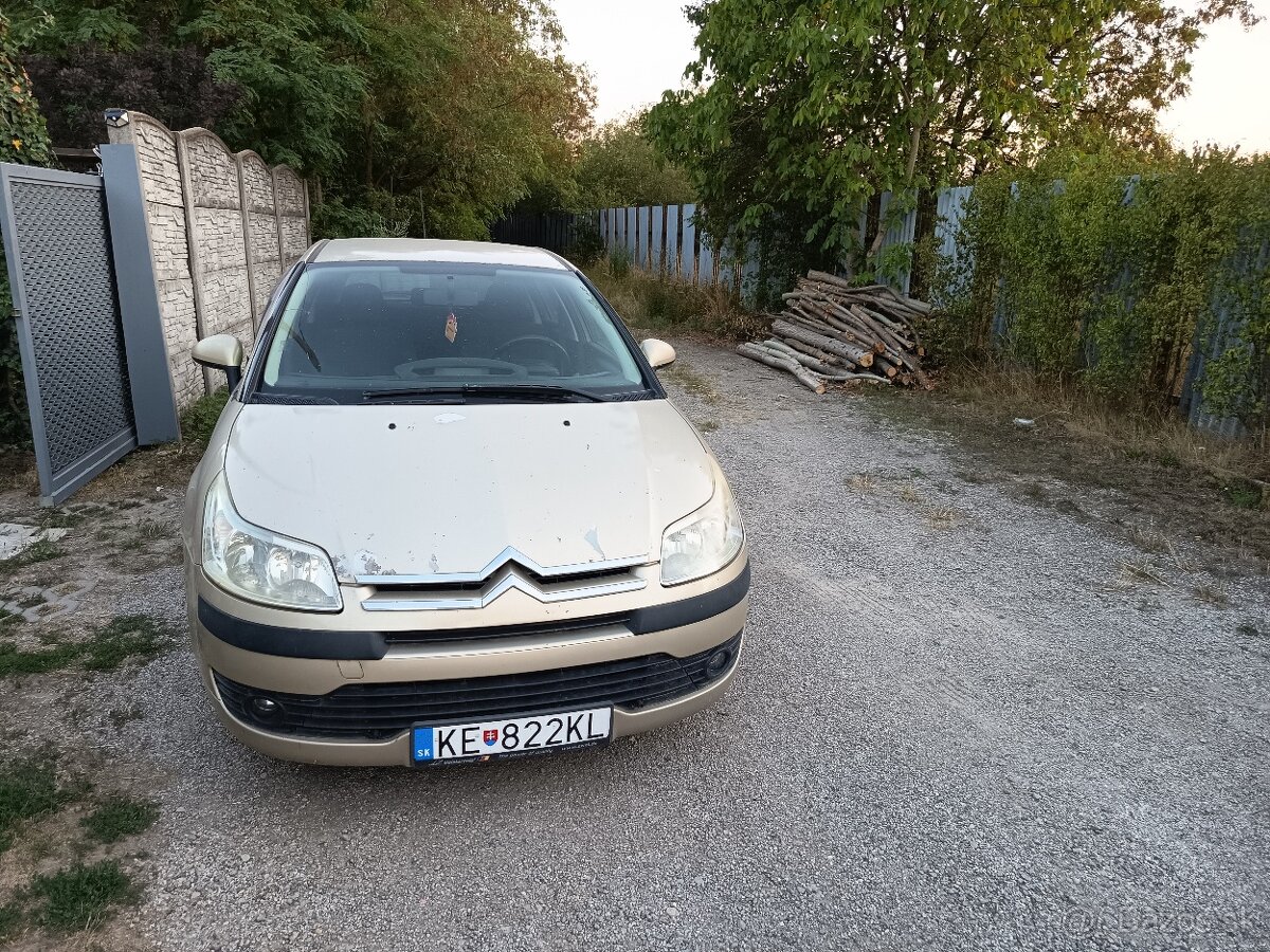Predám nepojazdny Citroen C4 1.6 16v - 4