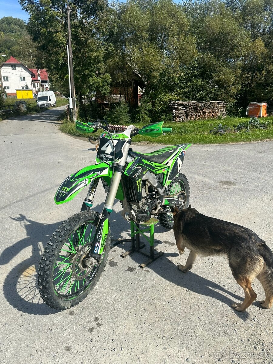 Ponukam na predaj Kawasaki kxf 250 2017