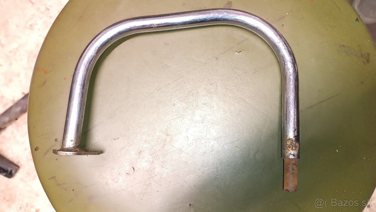 Predám bočné madlo Jawa 350 - 4