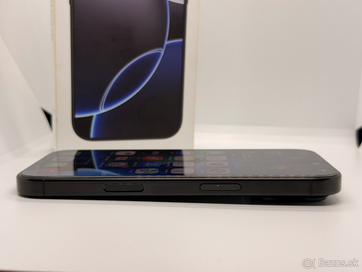 Apple iPhone 16 Pro 128GB Čierny Titán - 4