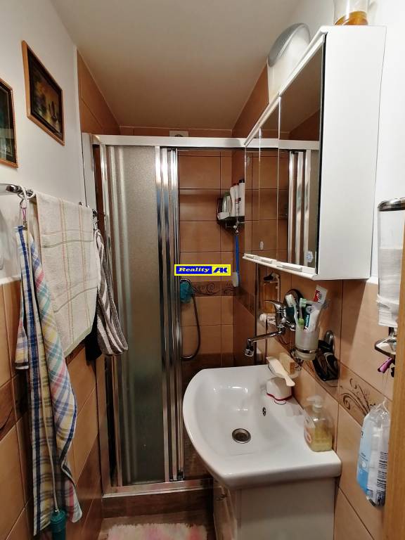 Rodinný dom na predaj, kompletná rekonštrukcia, okres Žilina - 4