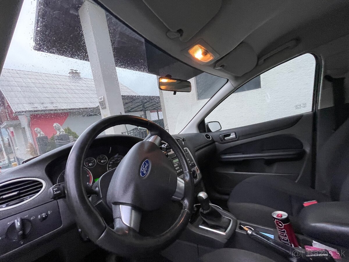 Ford focus combi 1,8 d - 4