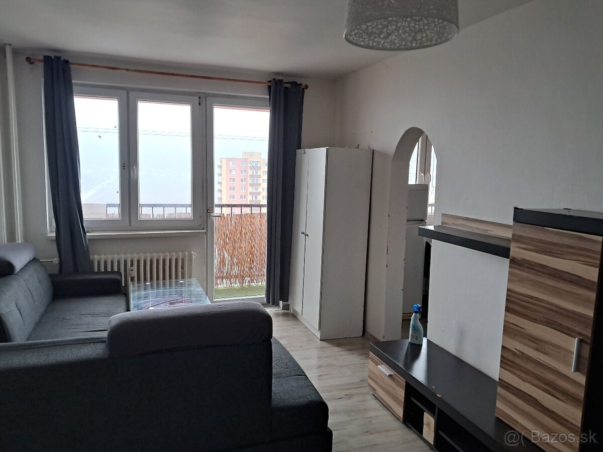 Predam väčši 1izbovy byt - 4