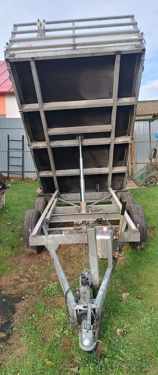 Vyklapac vyklapaci prives 1s celkova hmotnost 2000kg - 4