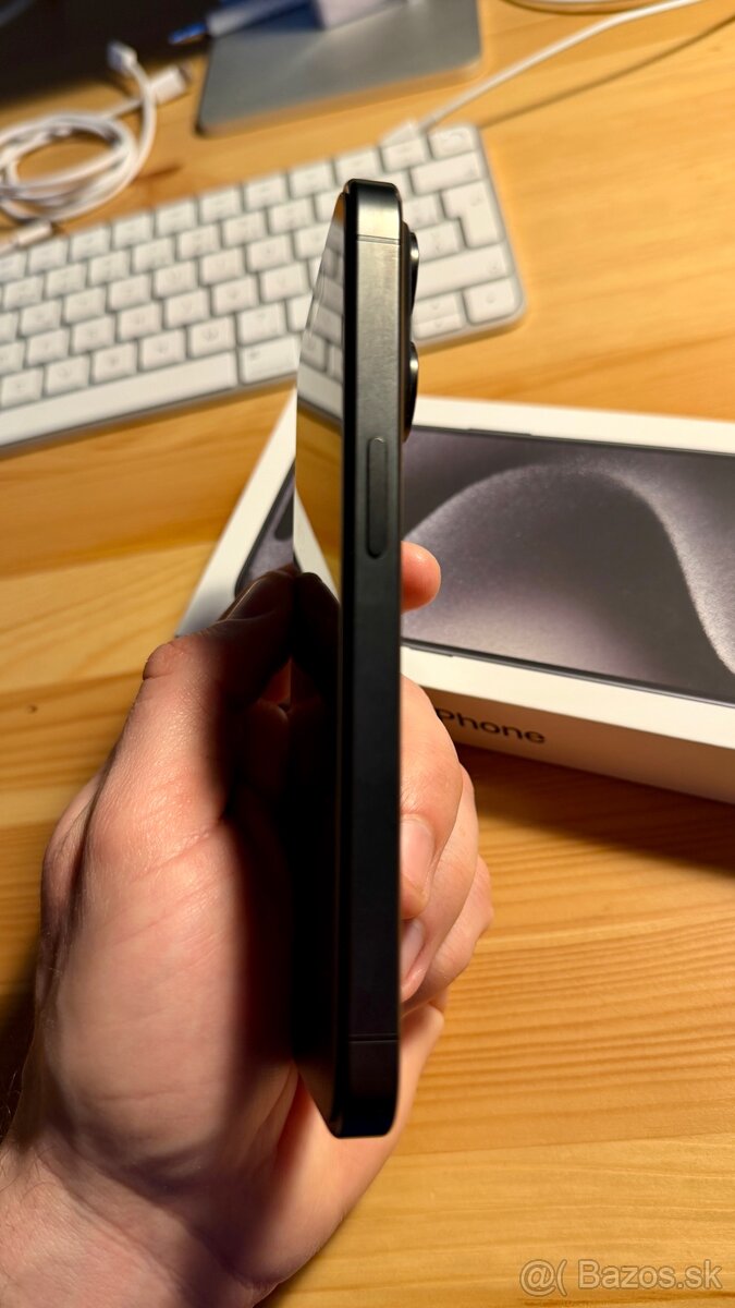  iPhone 15 PRO 256 GB čierny - 4