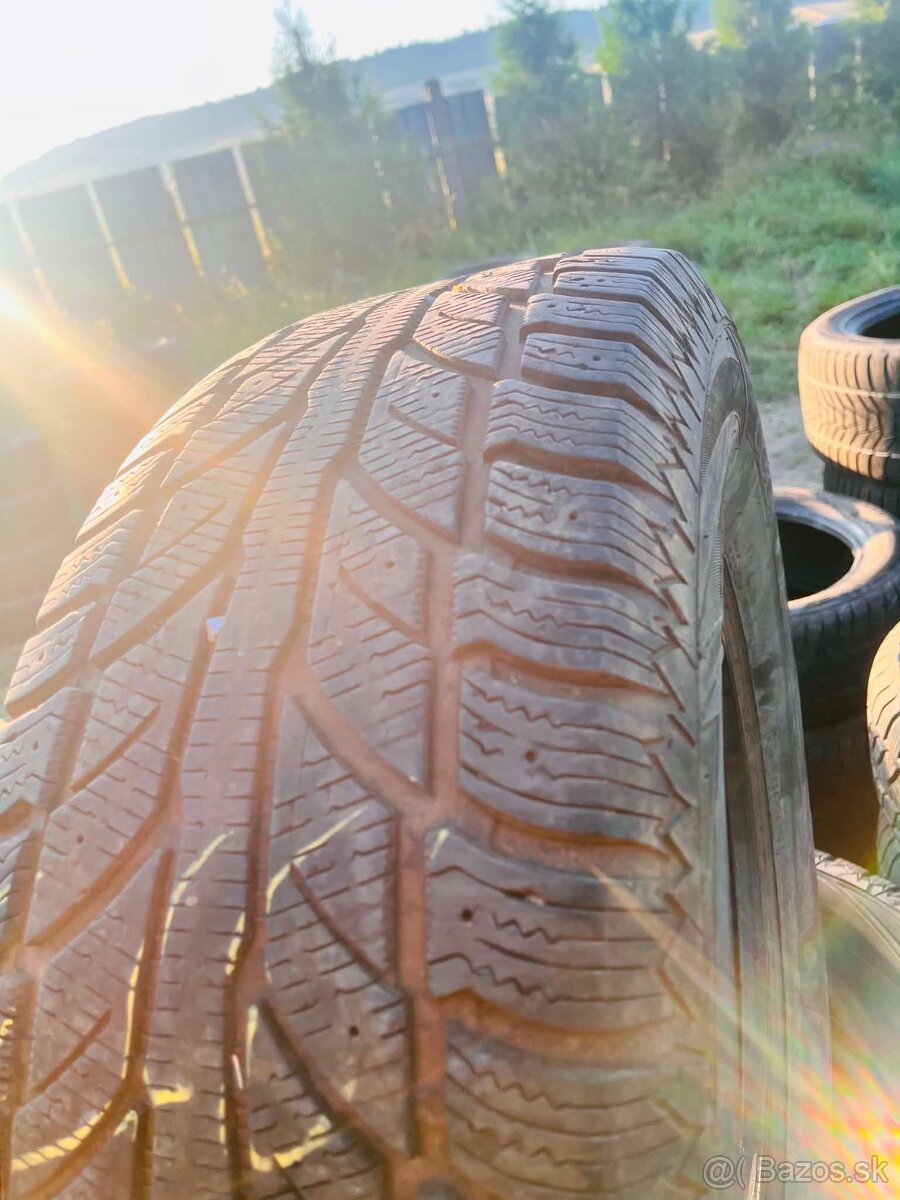225/70r16 zimné - 4