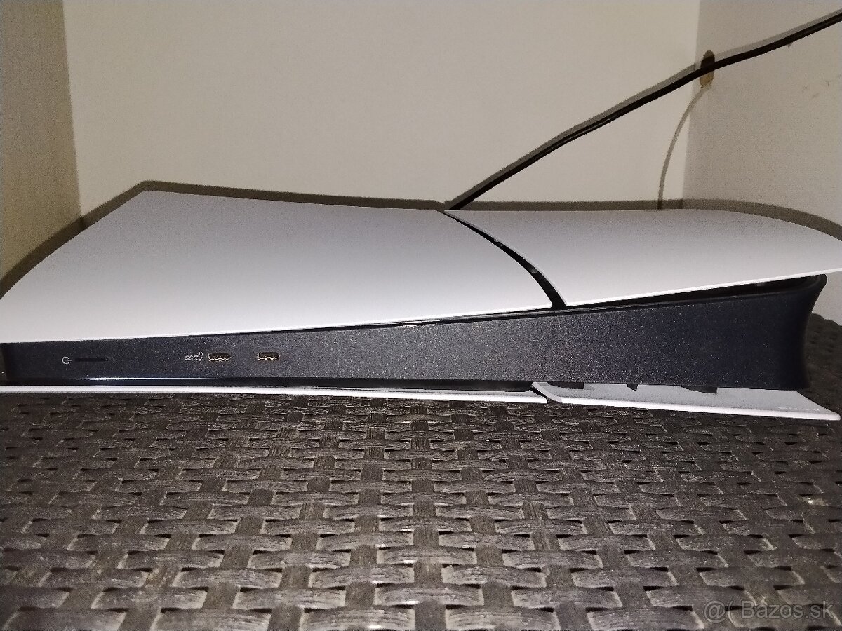 Sony PlayStation 5 Digital Slim biela 825GB - 4