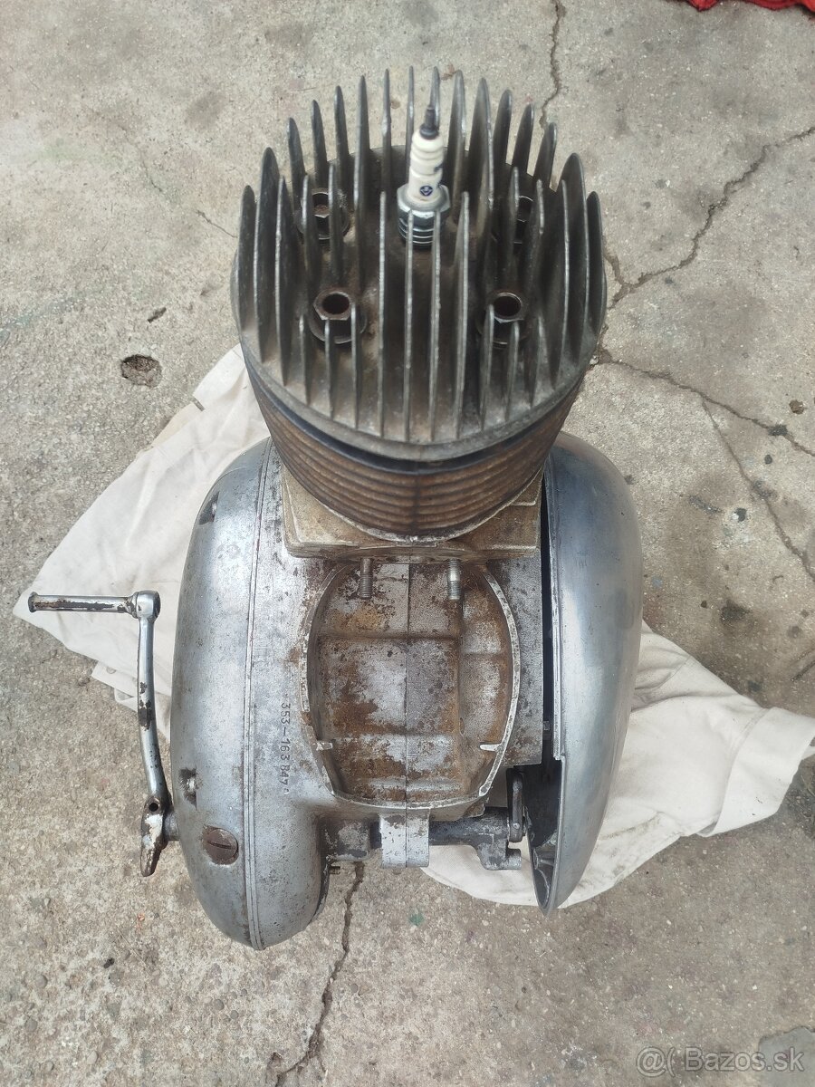 Jawa 353 motor - 4