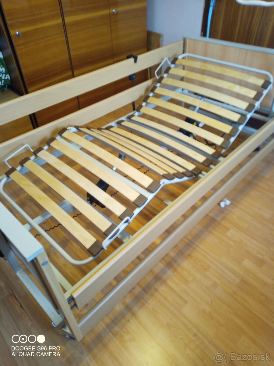 Polohovacia posteľ - 4