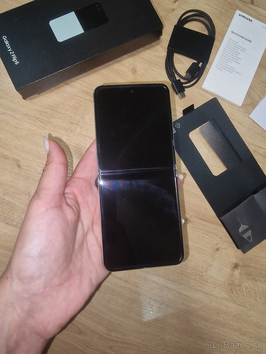 Samsung galaxie Z Flip 5 - 4