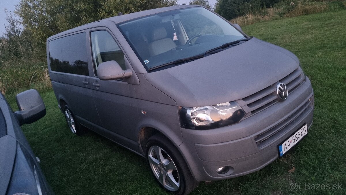 Na prenájom 8 miestny VW Transportér DSG - 4