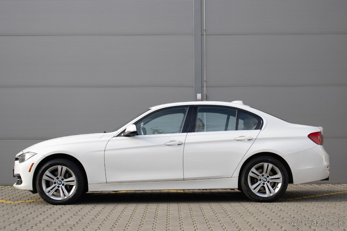 BMW 330i xDrive - 4