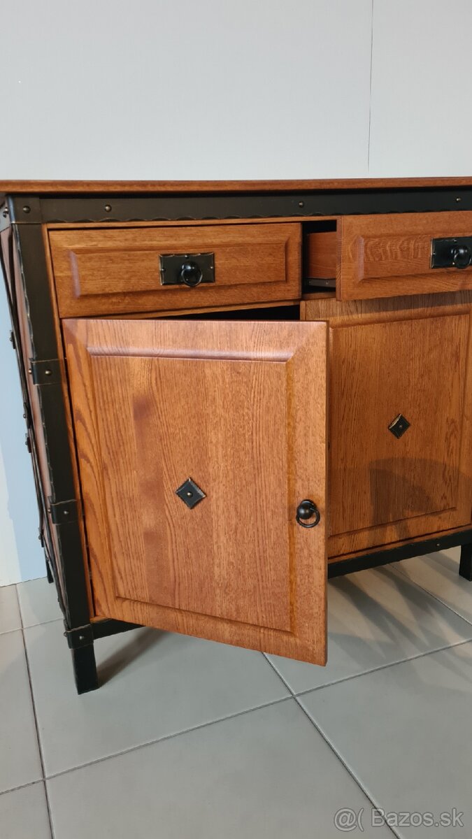 Masiv dubova komoda 53x105x92 - 4