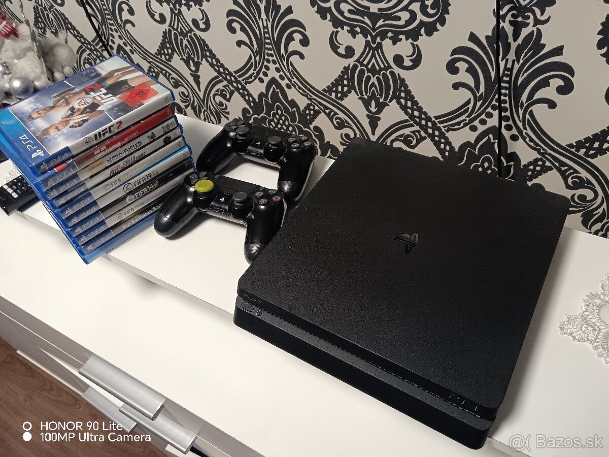 PS4 Slim 1T - 4