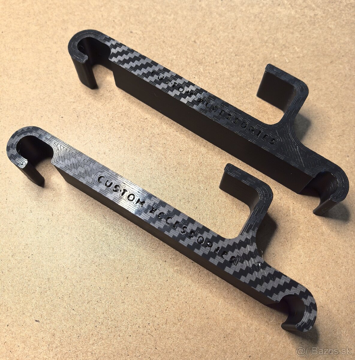 Háčiky na deliacu mrežu pre Volvo - 4