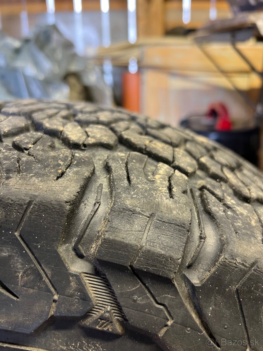 265/65 R17 BFGOODRICH ALL-TERRAIN T/A KO2 - 4