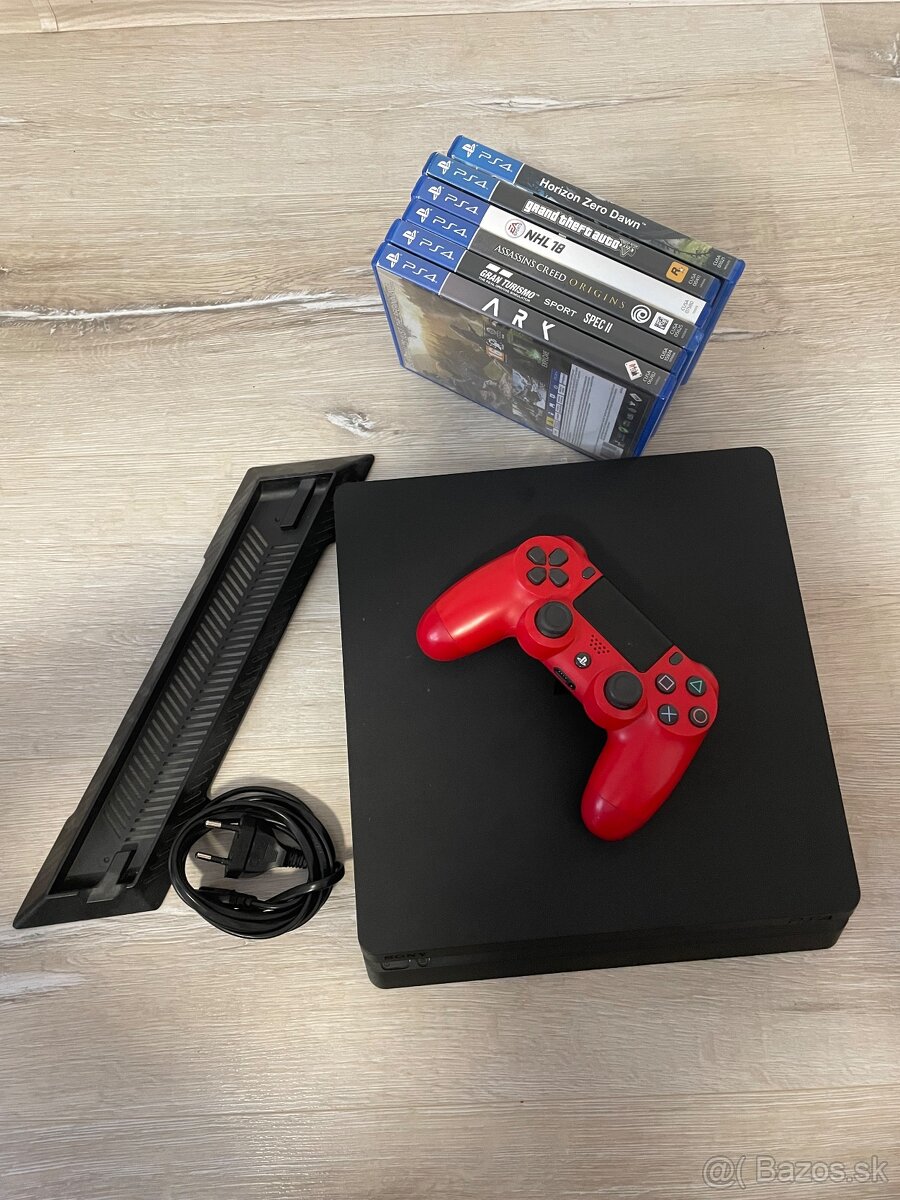 Playstation 4, 1TB - 4
