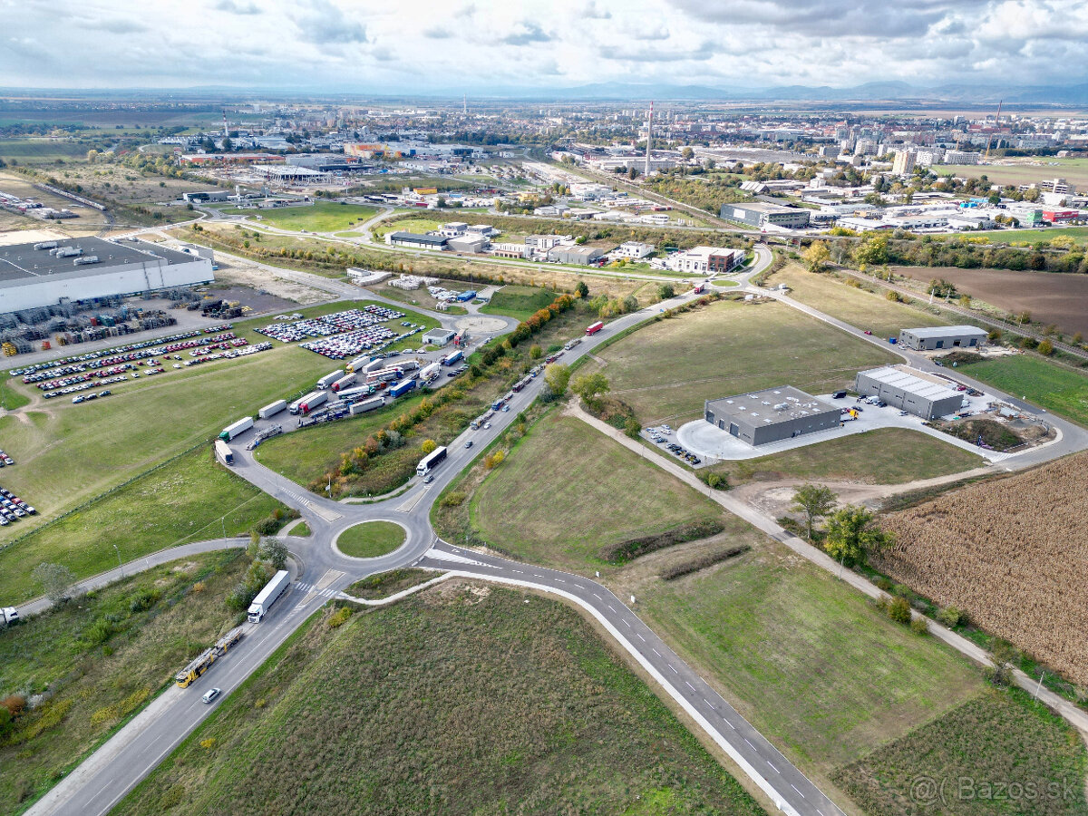 Komerčný stavebný pozemok na predaj – pri obchvate Trnavy - 4