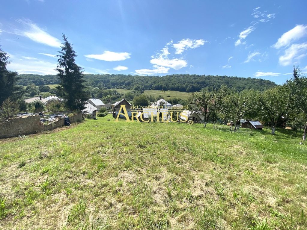 STARŠÍ RODINNÝ DOM S VEĽKÝM POZEMKOM, HAŽLÍN, OKRES BARDEJOV - 4