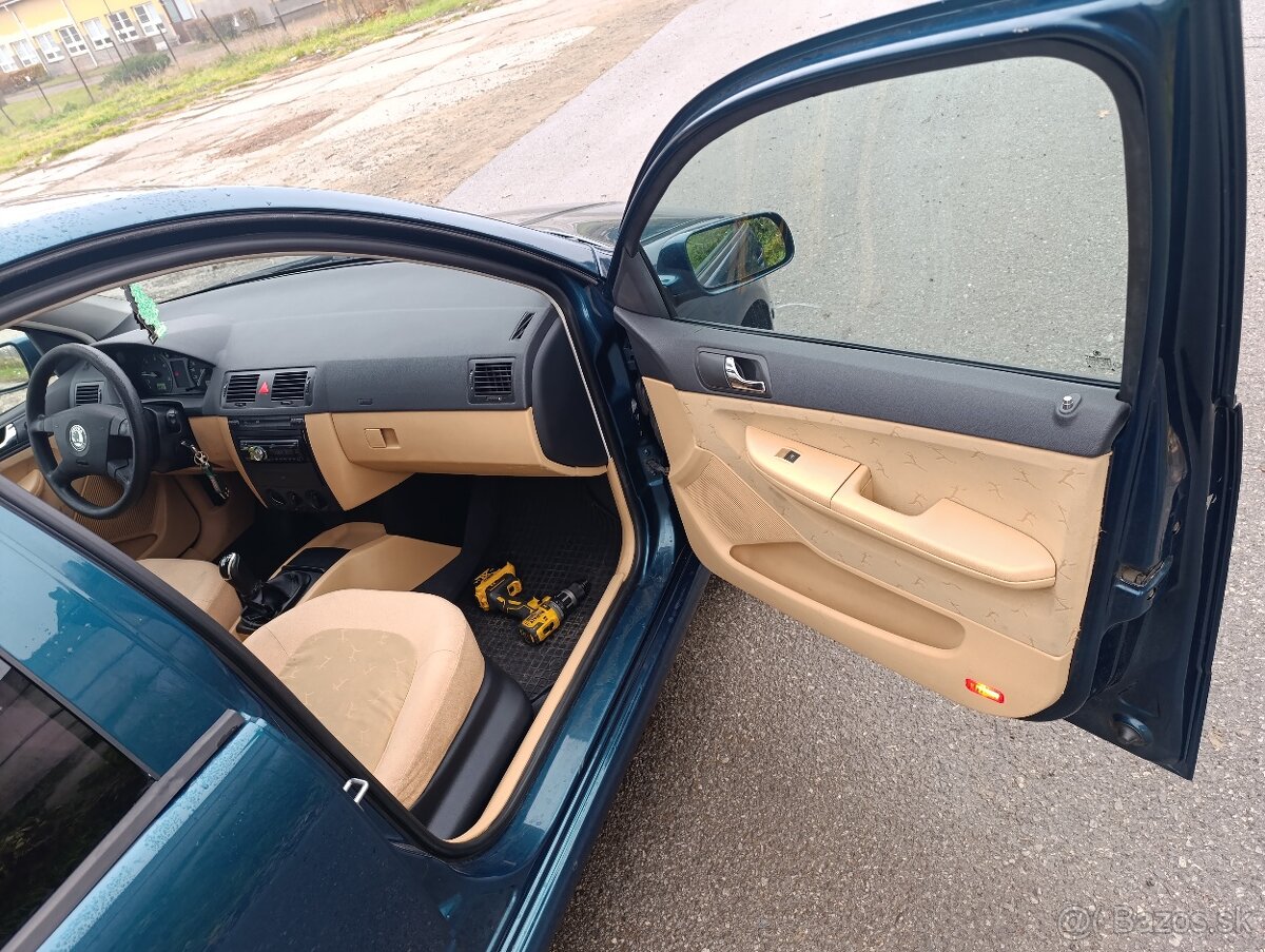 Škoda Fabia 1.9tdi 74kw Elegance - 4