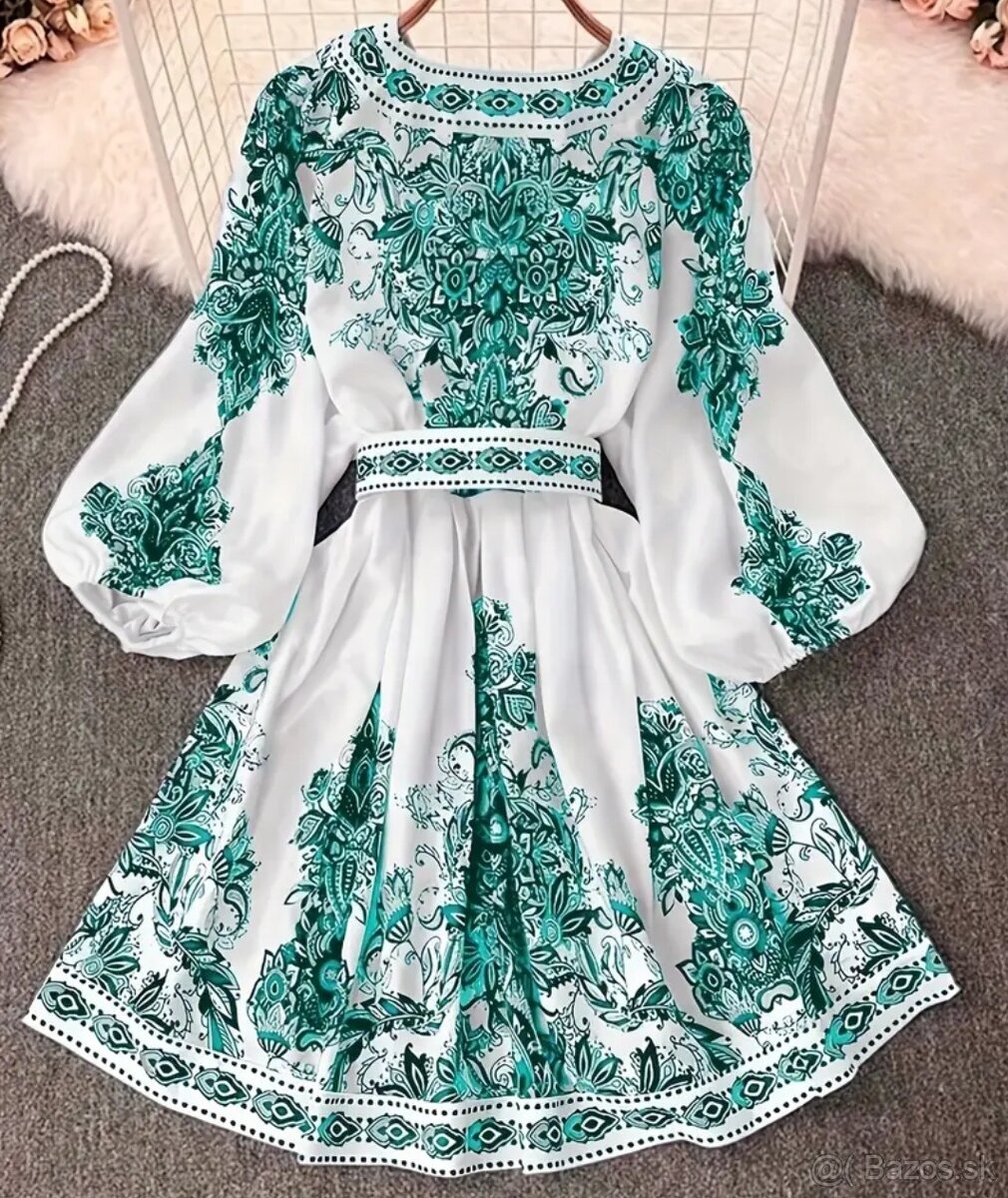 Krásne nové šaty S - 4