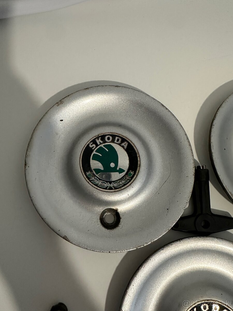 Stredové krytky Škoda 1U0601149D - 4