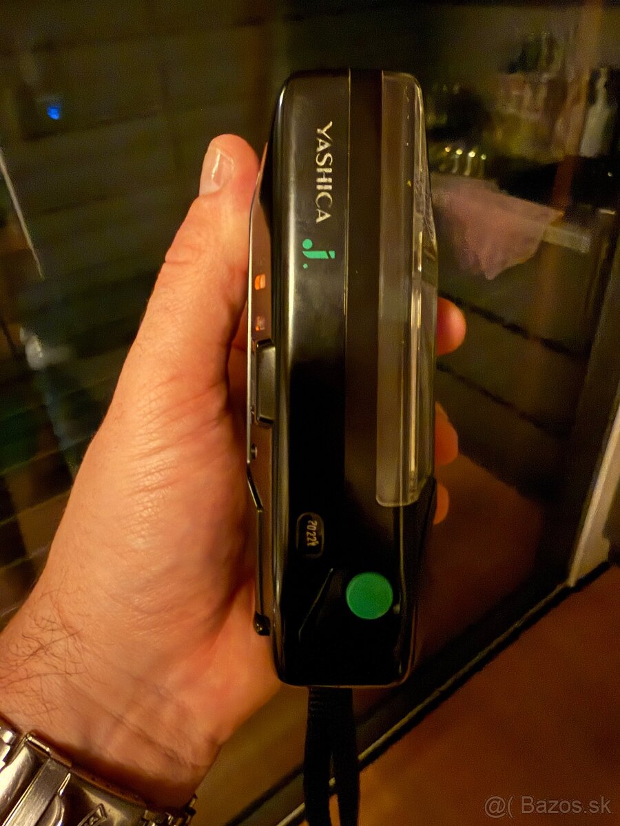 Yashica J - 4