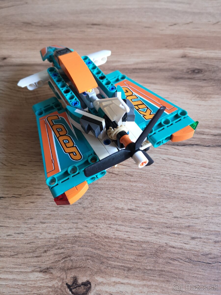 Lego Technic 42117 Pretekárske lietadlo 2v1 - 4