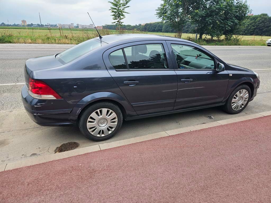 Astra 2007 Sedan H - 4