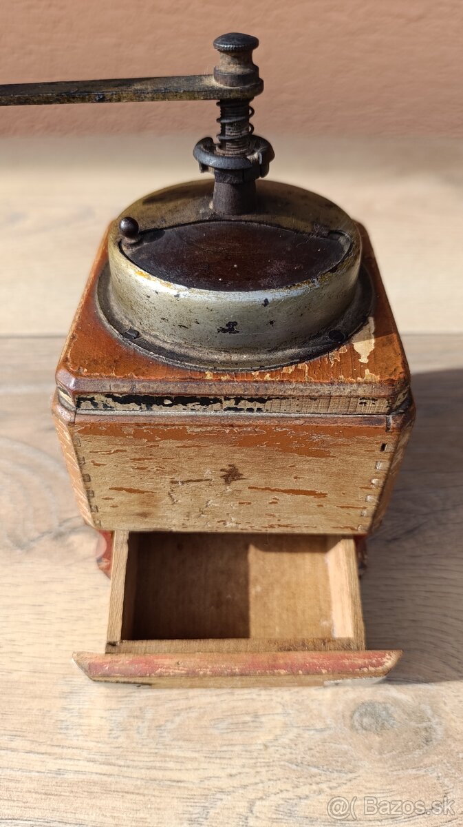 Mlynček na kávu - 4