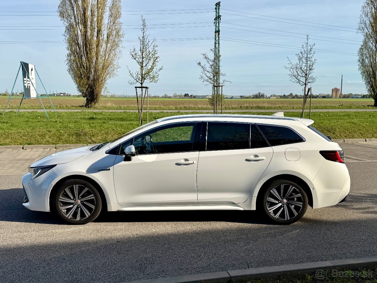 Toyota Corolla HYBRID 2.0 ST E-CVT - 4