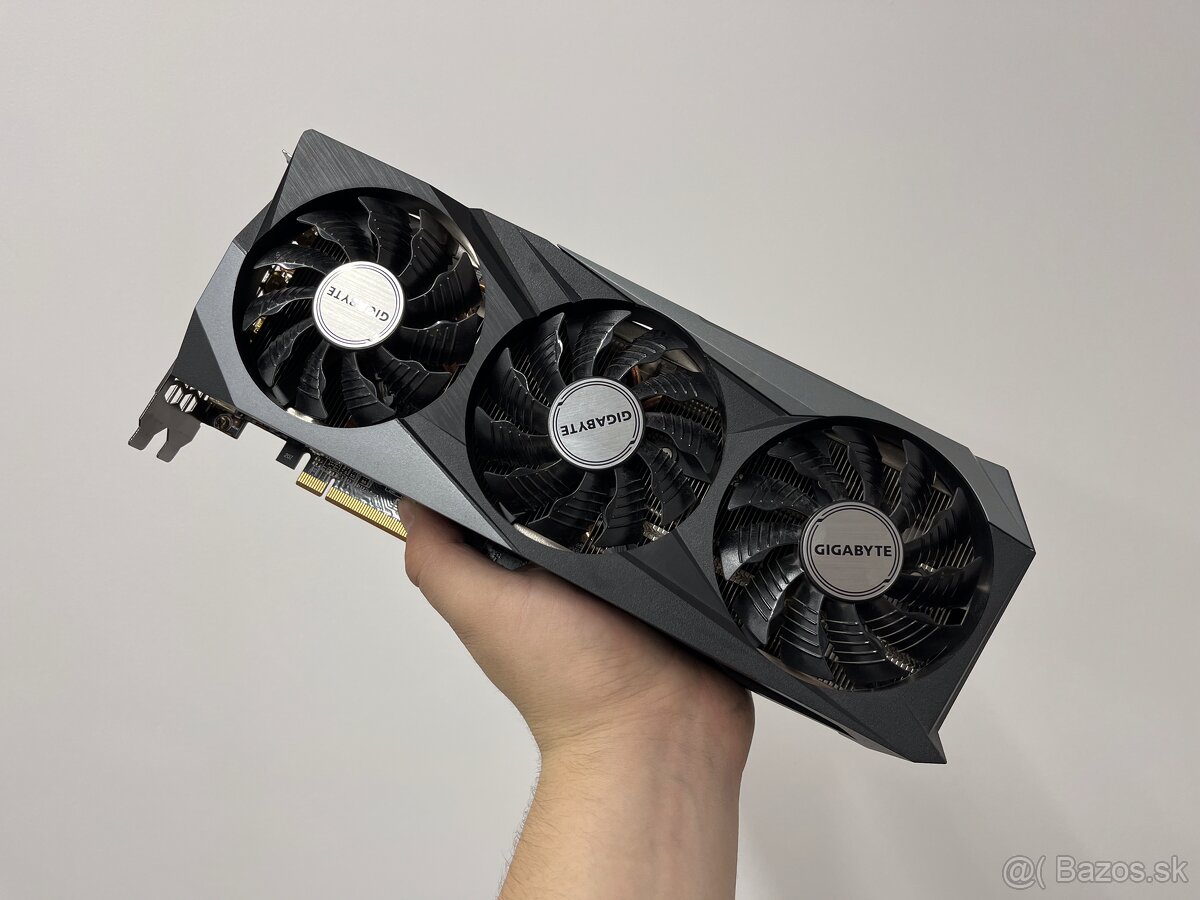 Gigabyte AMD Radeon RX6800 16GB - 4